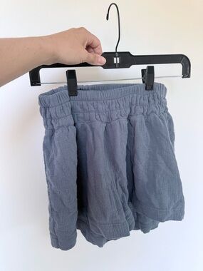 Hatch Maternity Blue Gray Elastic Waist Shorts